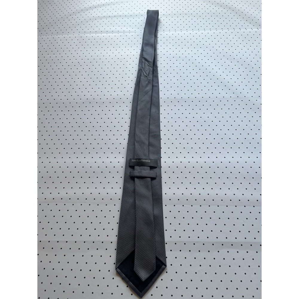Perry Ellis Portfolio Gray Silk Tie Minimalist Modern Mens Necktie Diagonal
